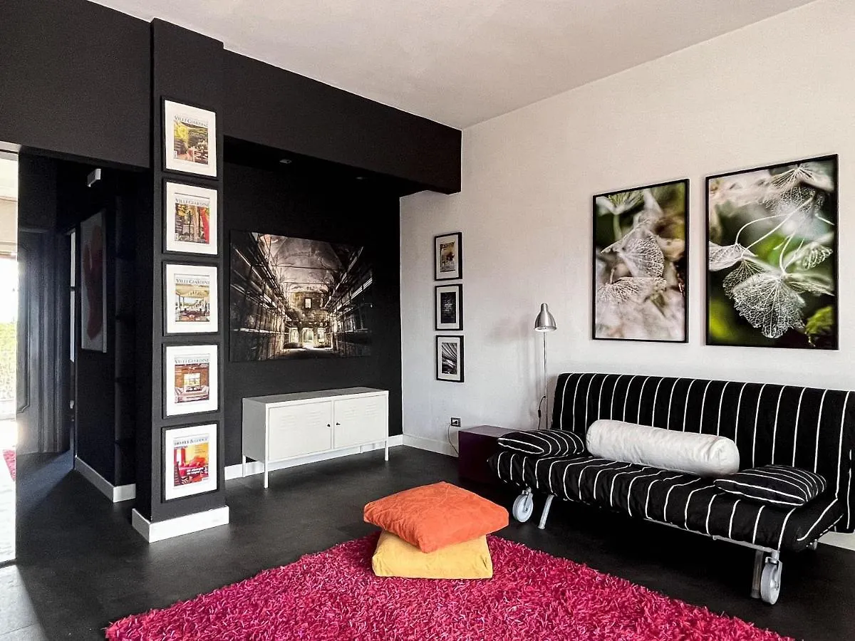 Mura Di Lucca Elegant Penthouse With Balcony Apartman 0*,  Olaszország
