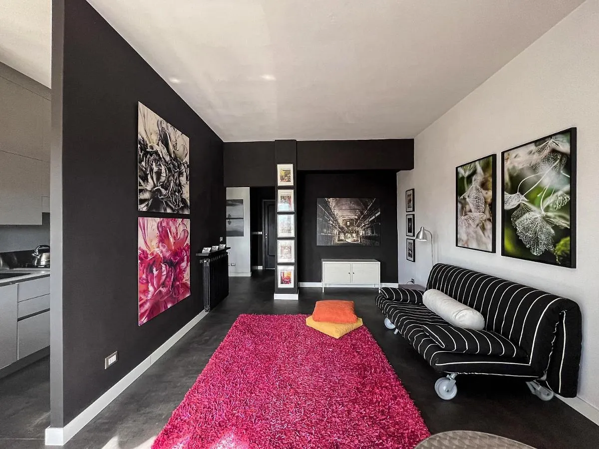 Mura Di Lucca Elegant Penthouse With Balcony Apartman Olaszország