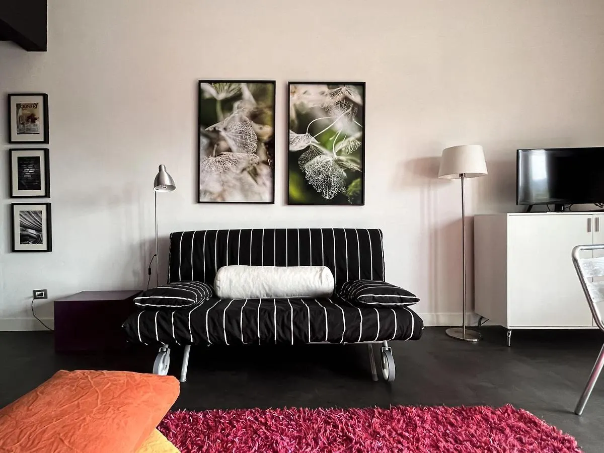 Mura Di Lucca Elegant Penthouse With Balcony Apartman
