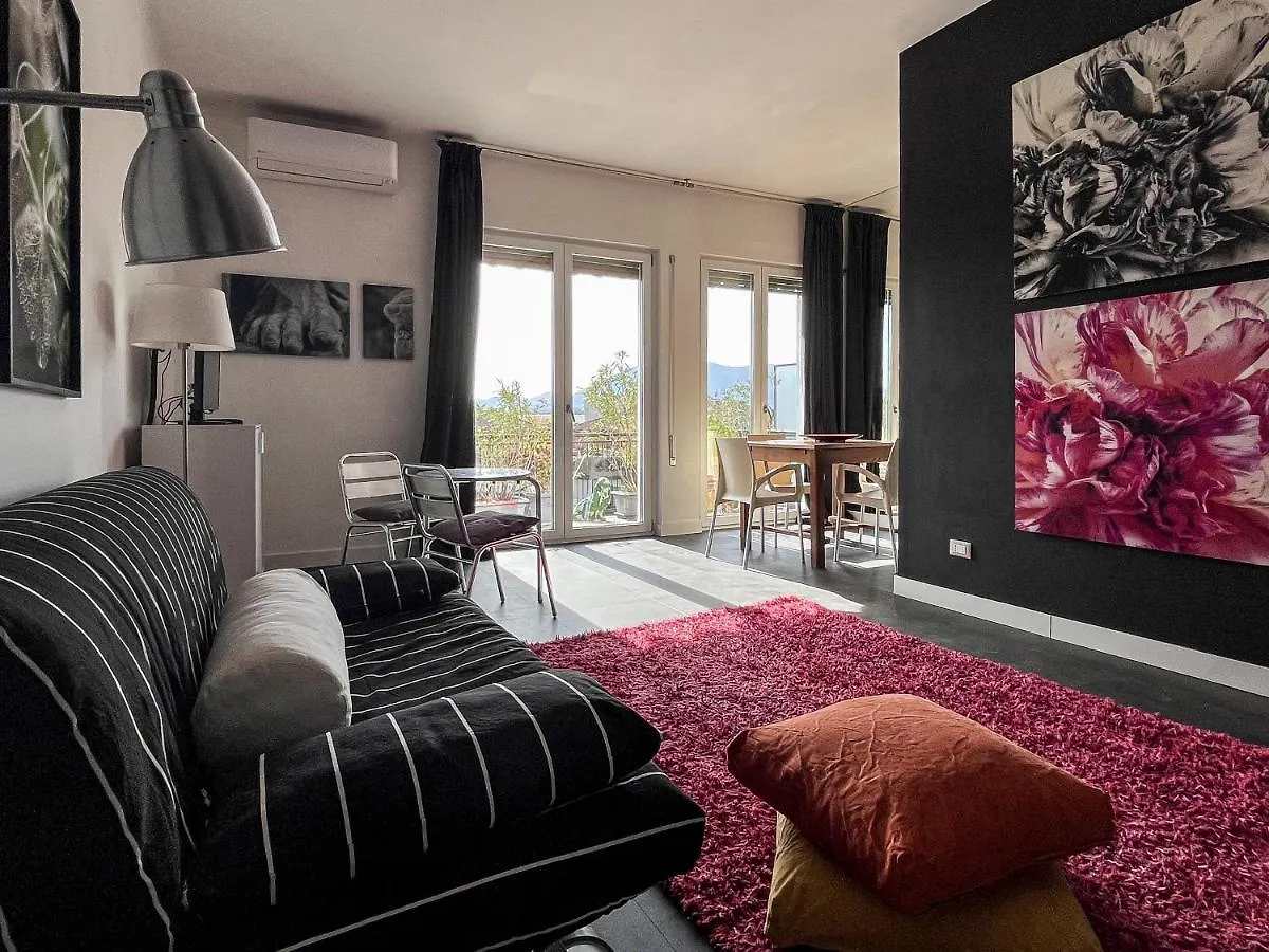 Mura Di Lucca Elegant Penthouse With Balcony Apartman