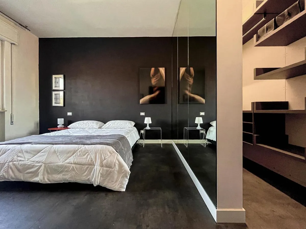 Mura Di Lucca Elegant Penthouse With Balcony Apartman